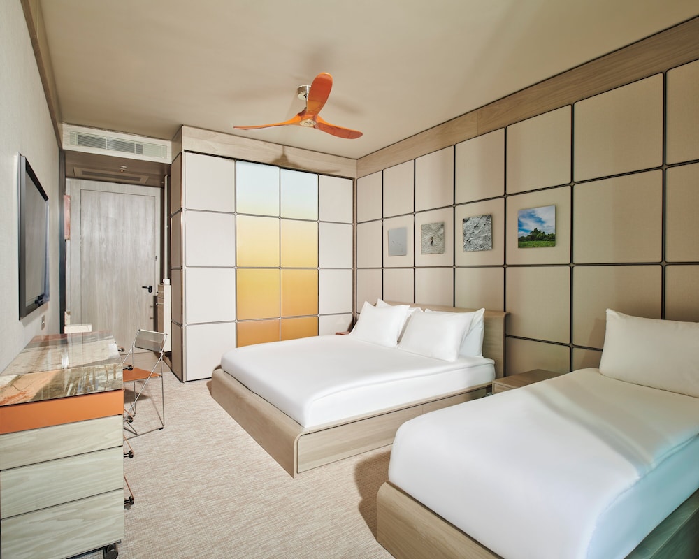 Sea, Standard, Triple, King Bed, Sofa