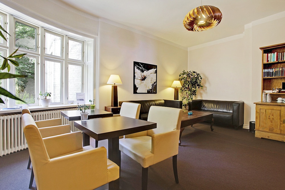 Hotel Sct Thomas 26/50