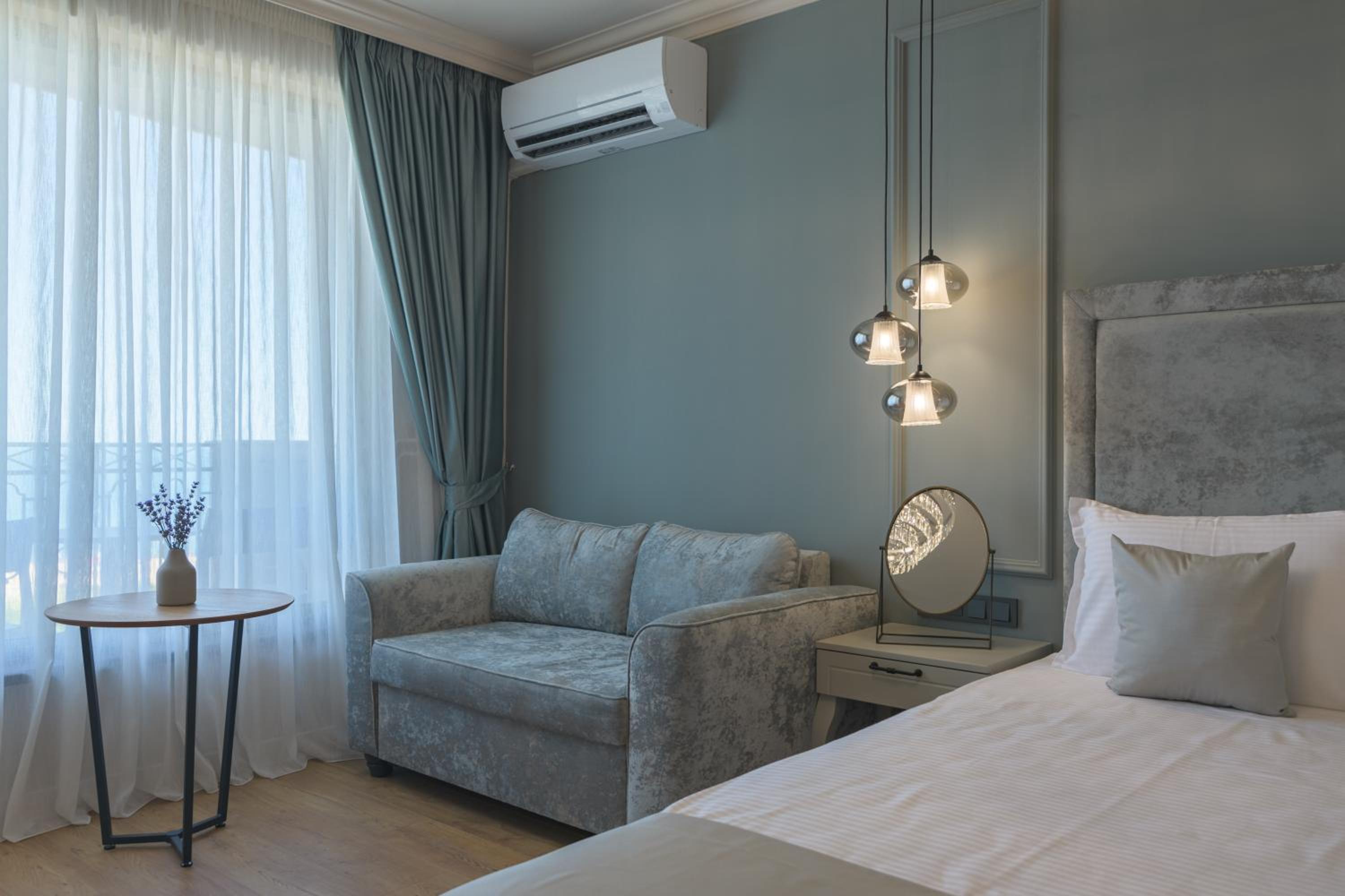 Aquamarine Hotel 30/49