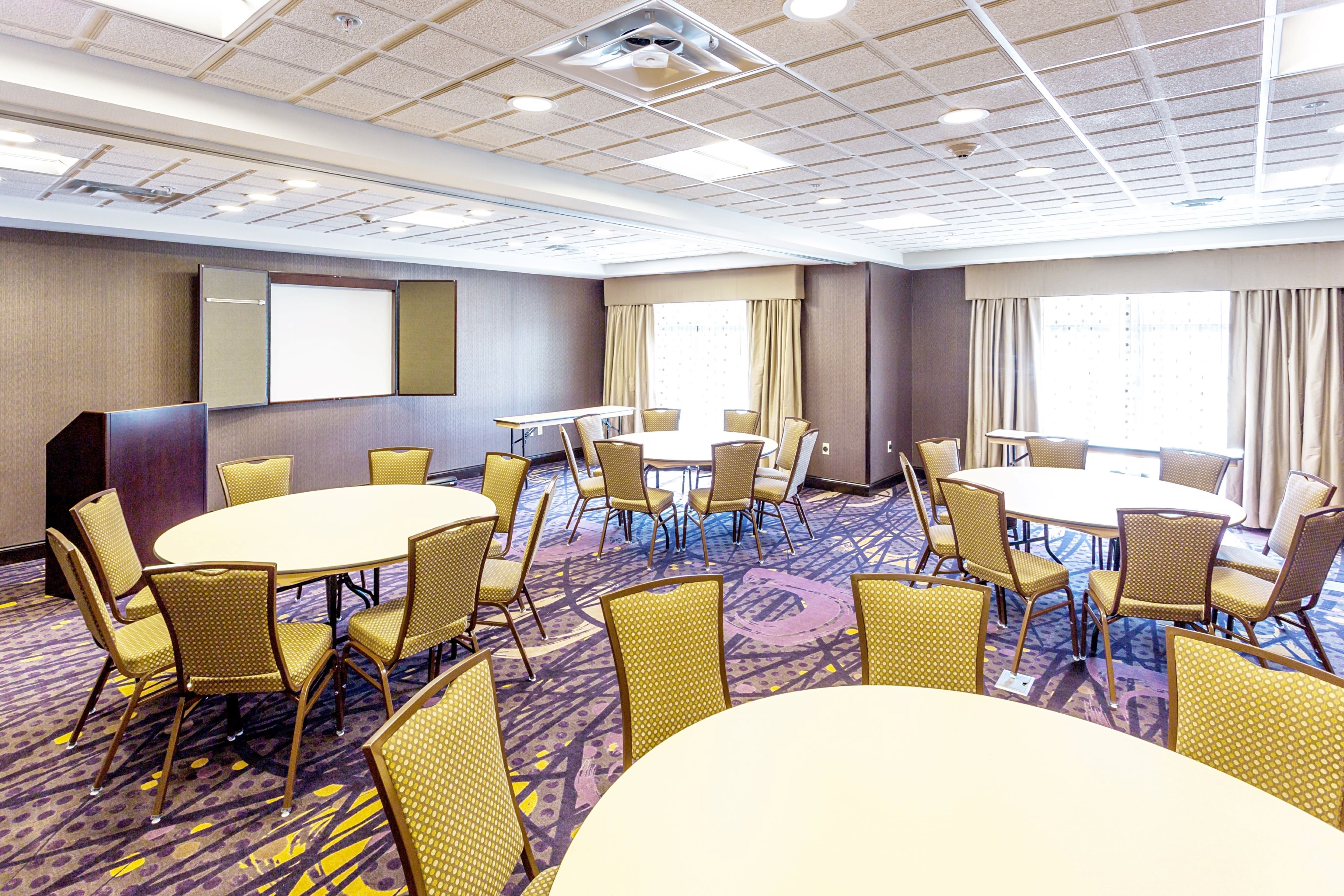 Holiday Inn Express And Suites Billings 19/21