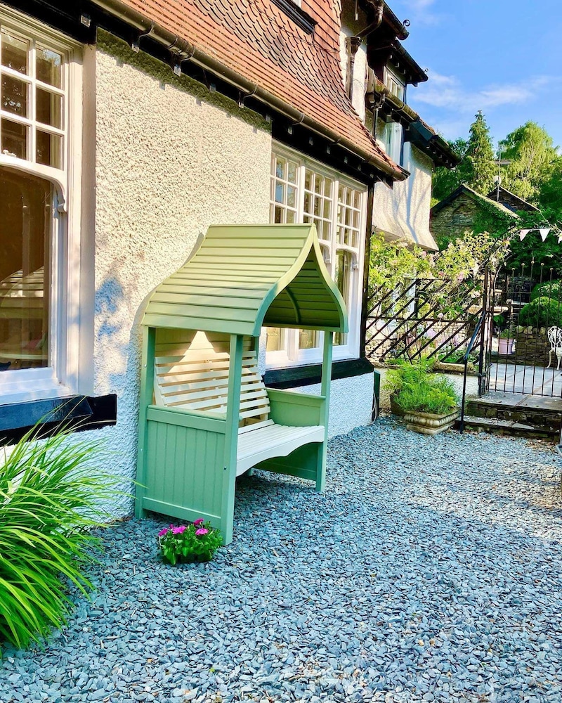 Storrs Gate House 40/48
