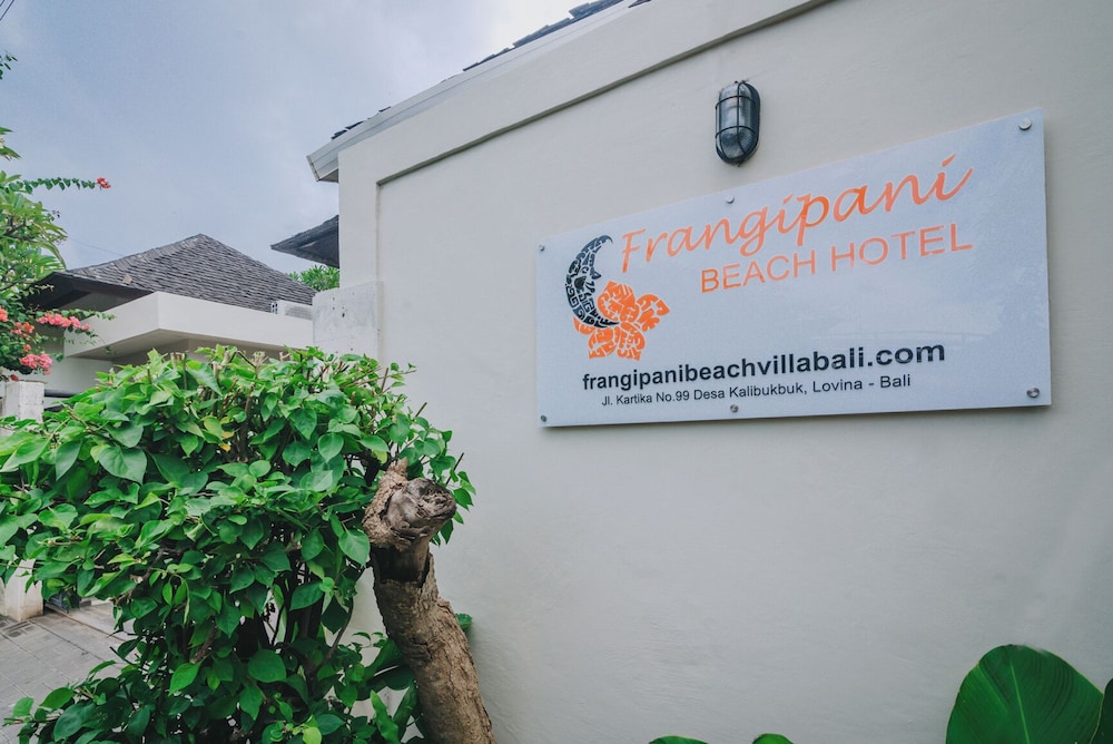 Frangipani Beach Villa 2/68