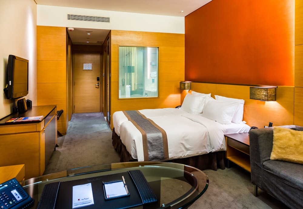 The T Hotel 13/41