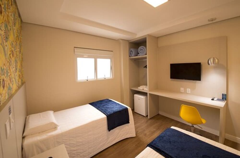 Hiber Hotel 23/59