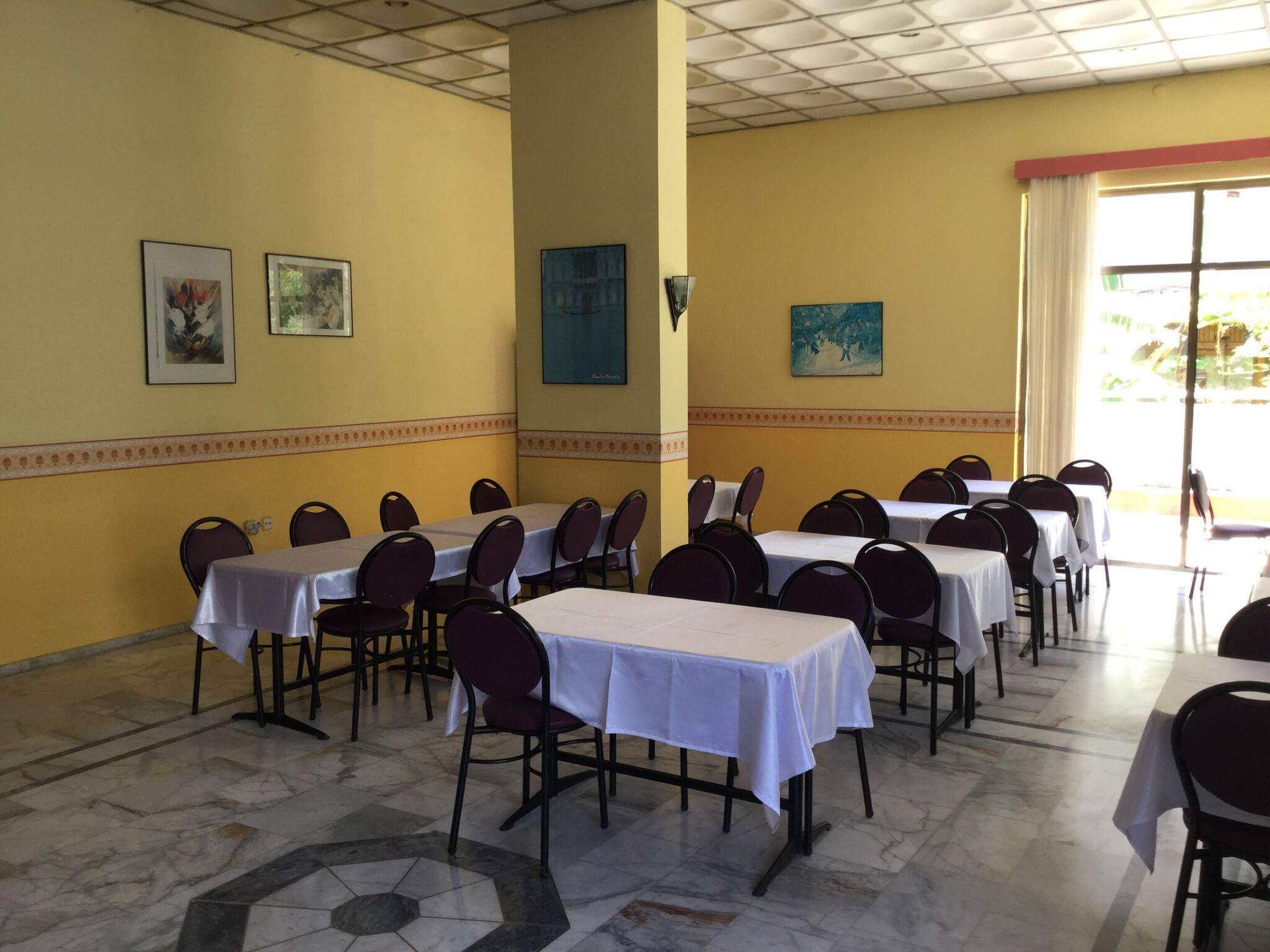 Dias Hotel 20/27
