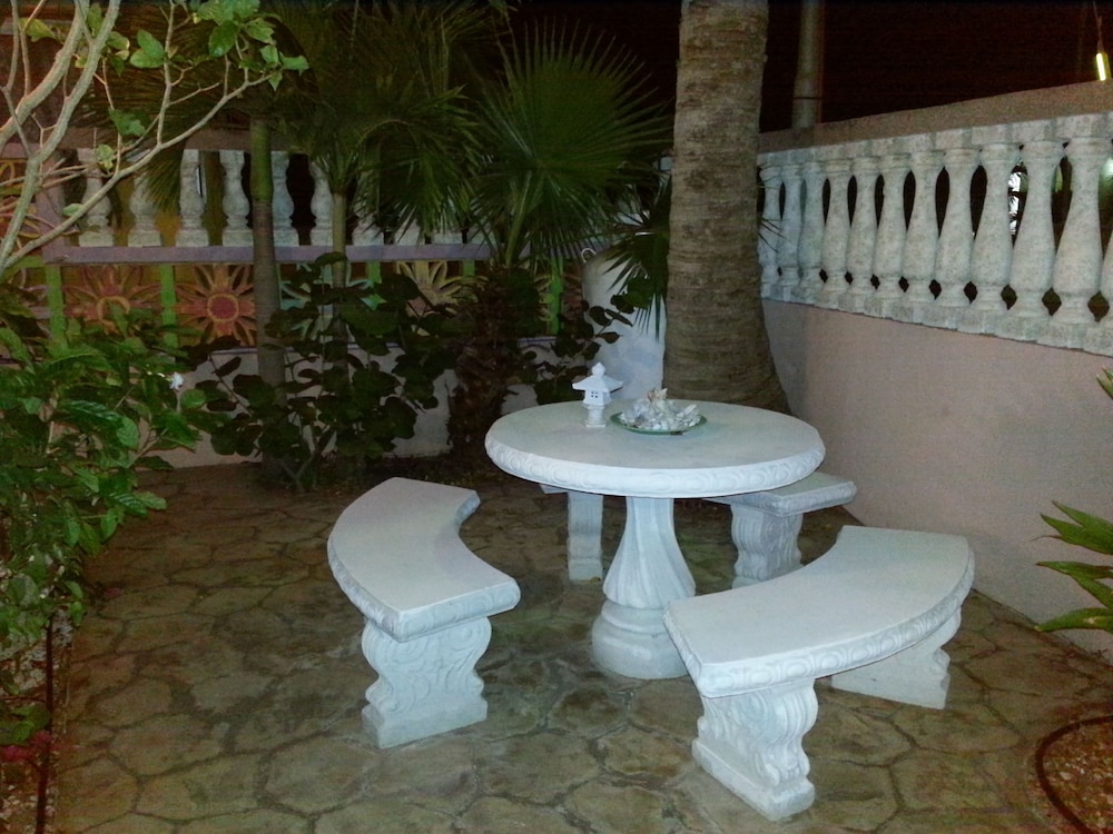 Le Chateau Ocean Villas 43/48