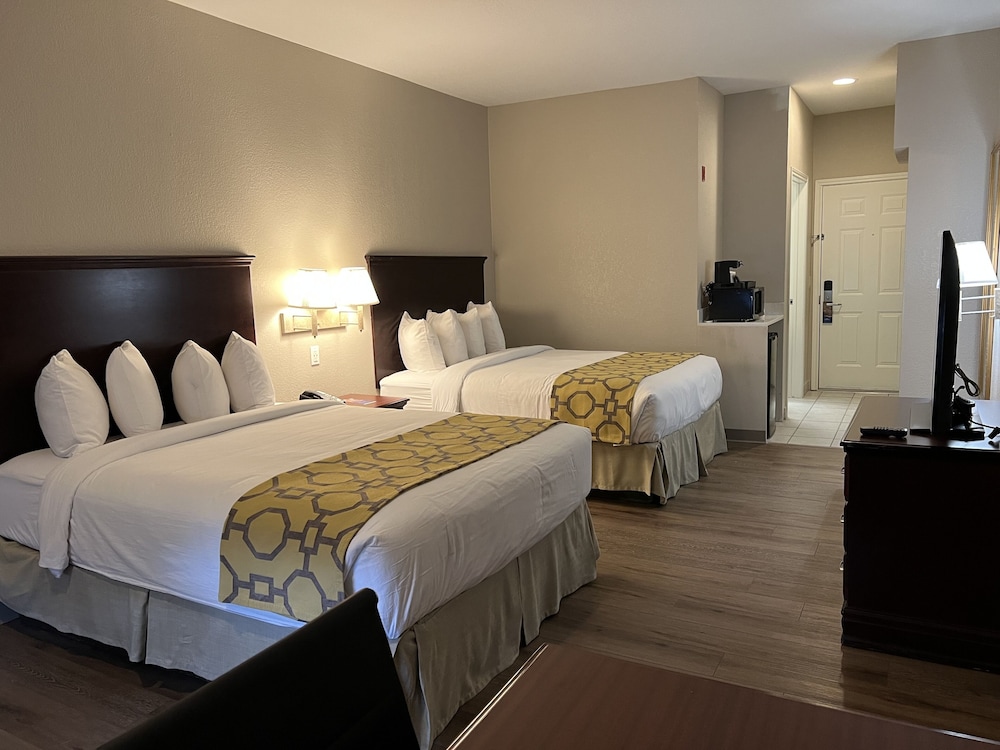Baymont by Wyndham Houston Brookhollow 28/80