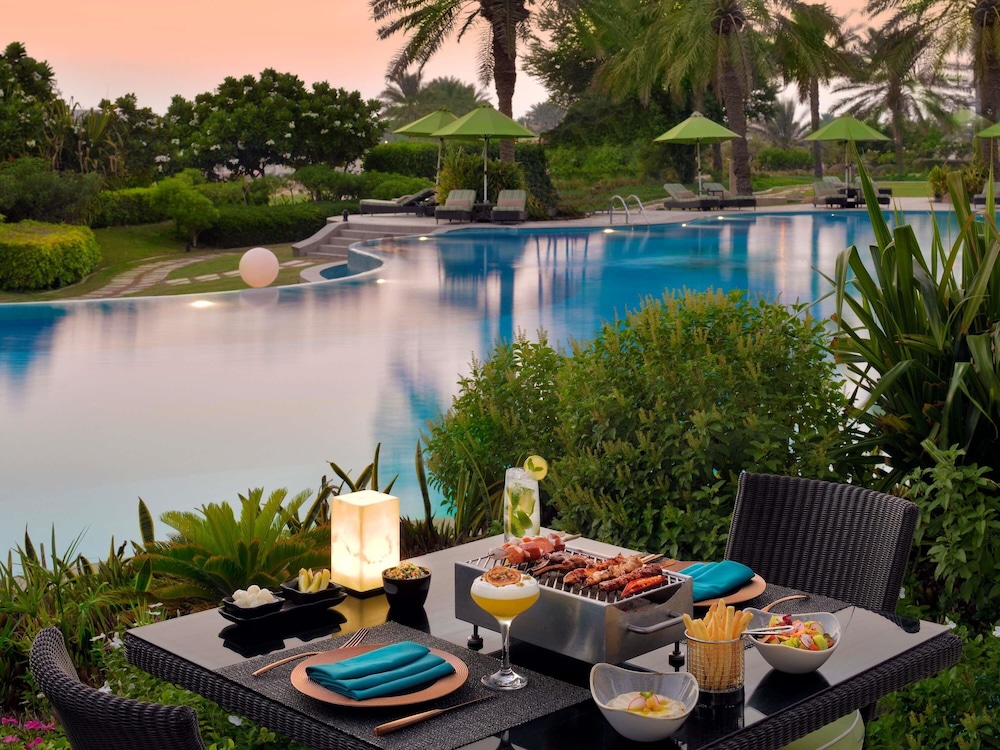 MOVENPICK HOTEL BAHRAIN 57/72