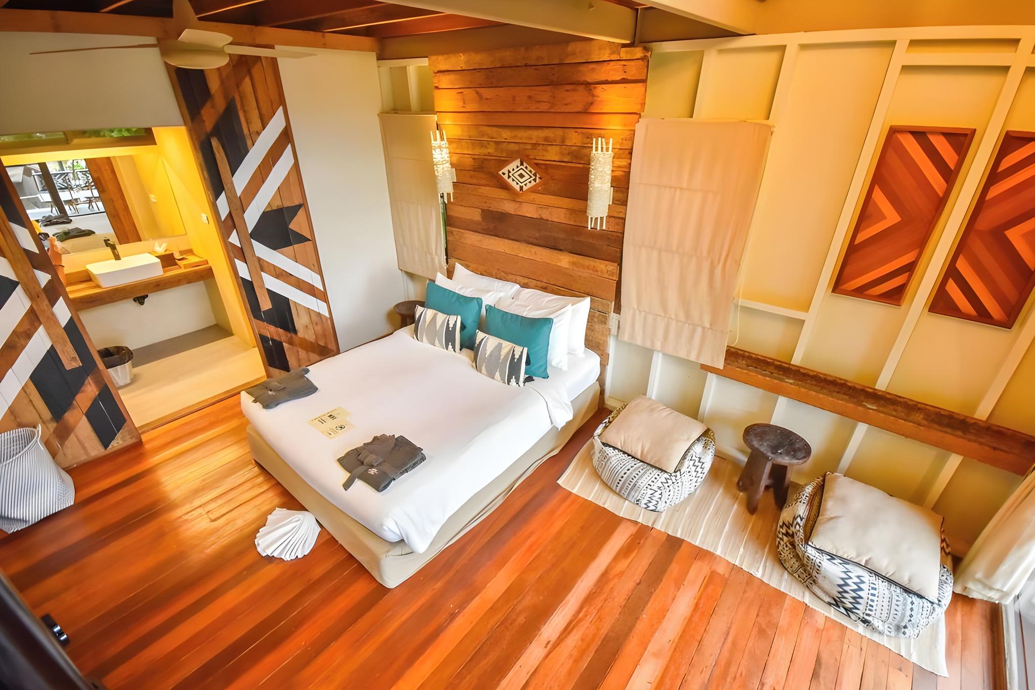 Hilltop, Bungalow, King Bed