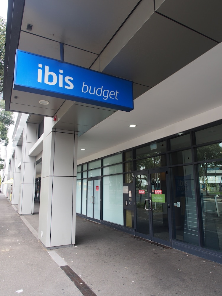 Ibis Budget Sydney Olympic Park 7/70