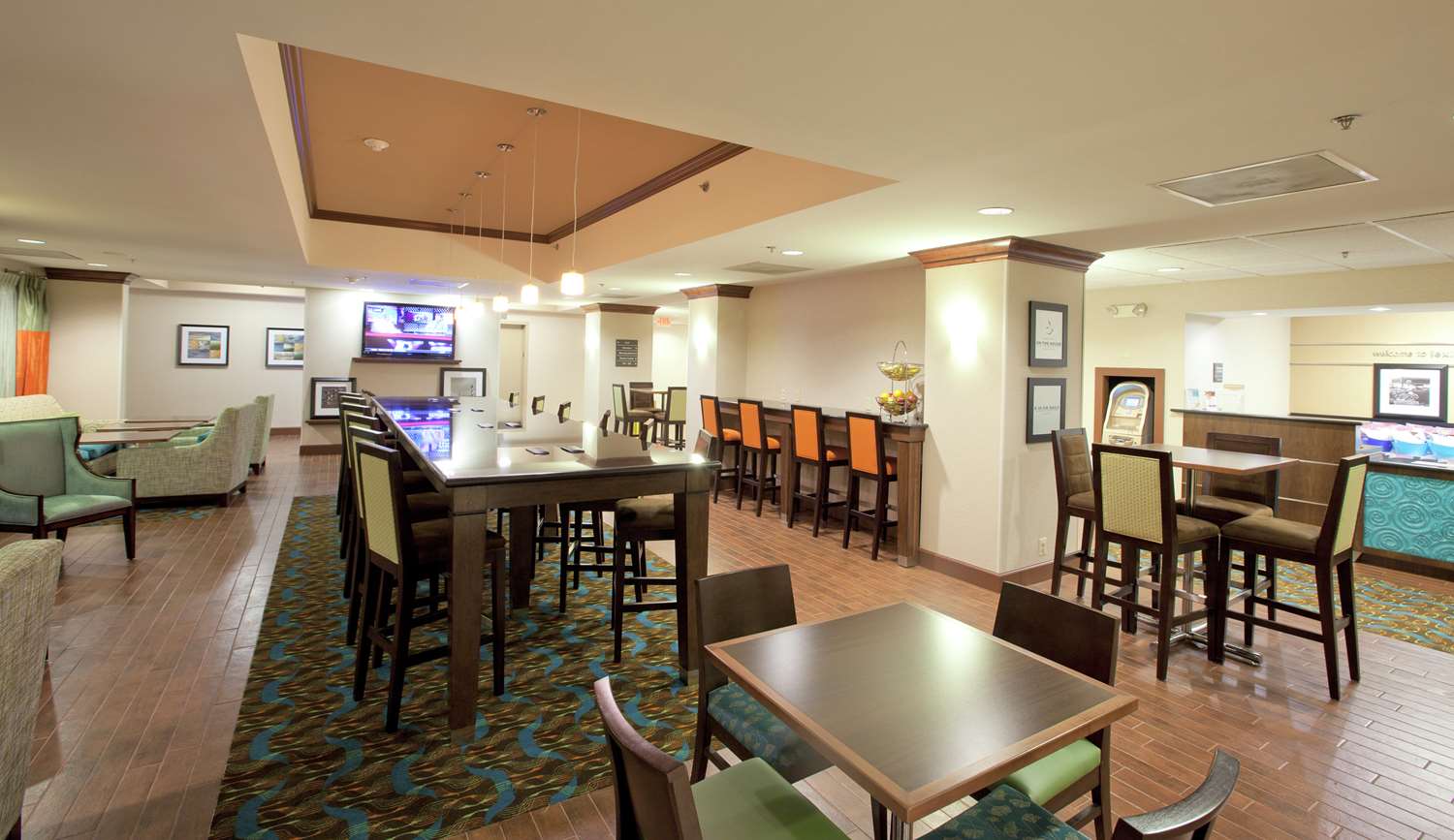 restaurant cafeteria