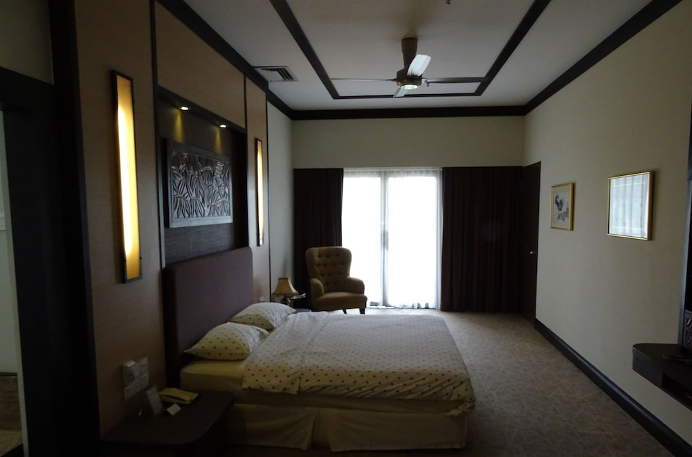 Tanjong Puteri Golf Resort Johor 6/66