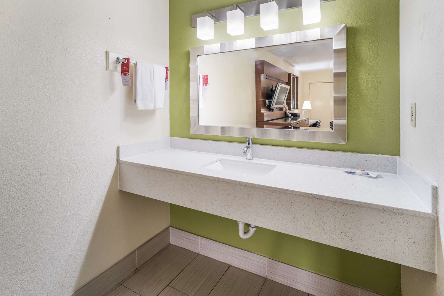 Econo Lodge Atlanta Airport East 16/17