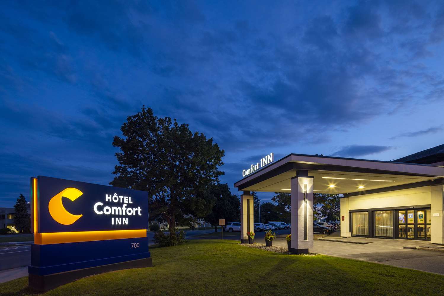 Comfort Inn Montreal Aeroport 7/25