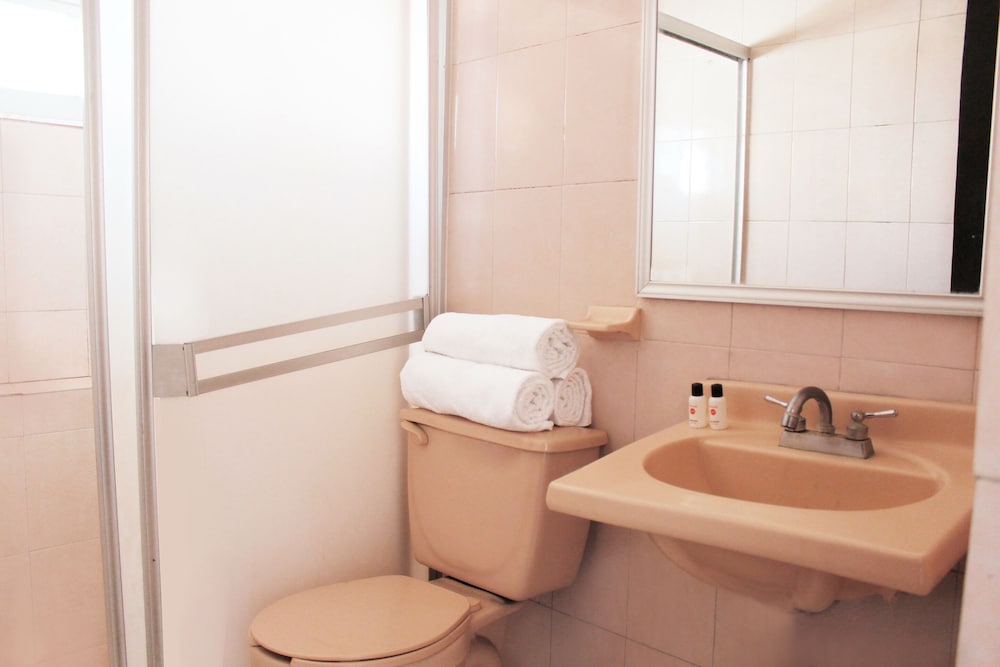 Oyo Hotel Plata 16/16