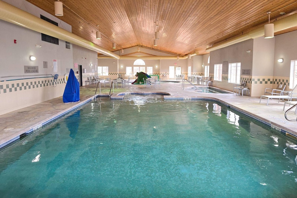 Country Inn Suites By Radisson Green Bay East Wi 33/55