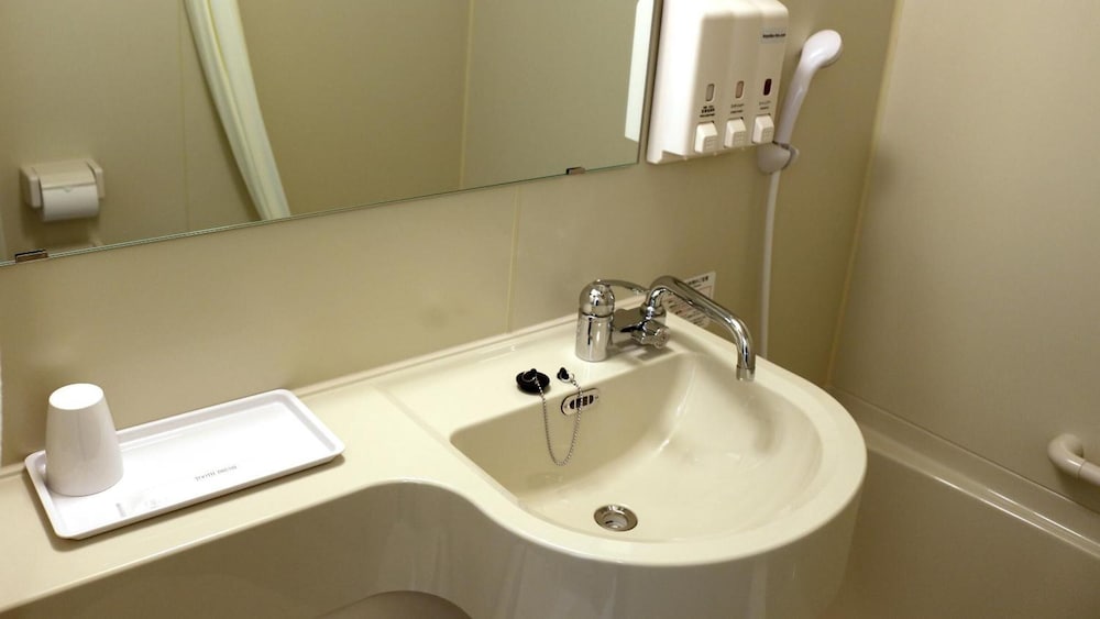 Haneda Inn 23/50