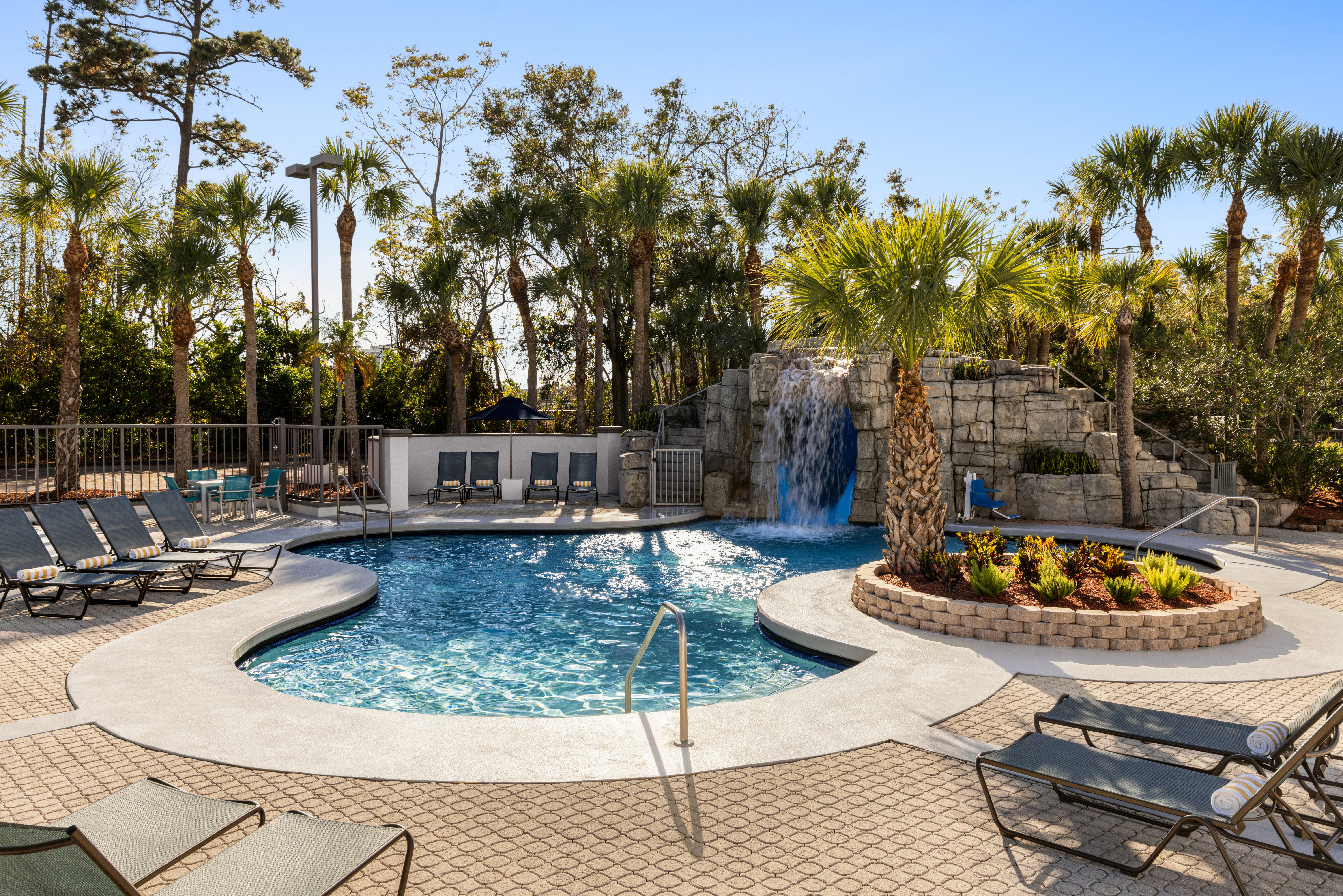 Crowne Plaza Orlando - Lake Buena Vista 41/43