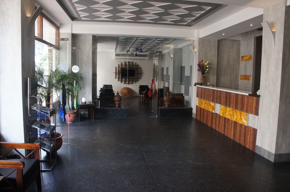 The Loft Hotel 10/50
