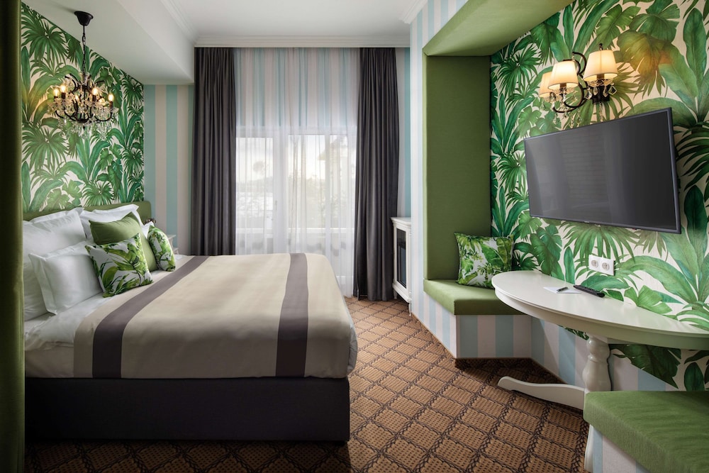 Mystery Hotel Budapest 23/66