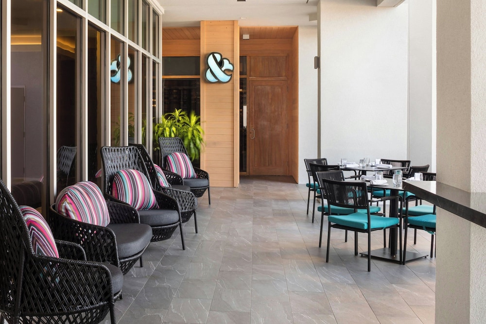 Renaissance Daytona Beach Oceanfront Hotel 49/60
