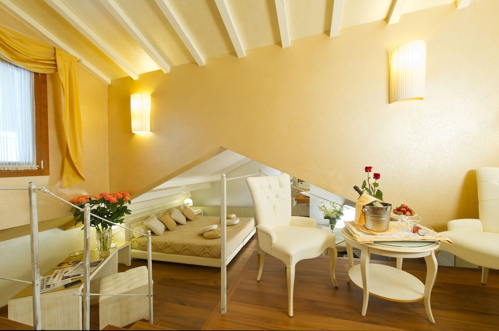 Hotel Savoia e Jolanda, WorldHotels Elite 45/66
