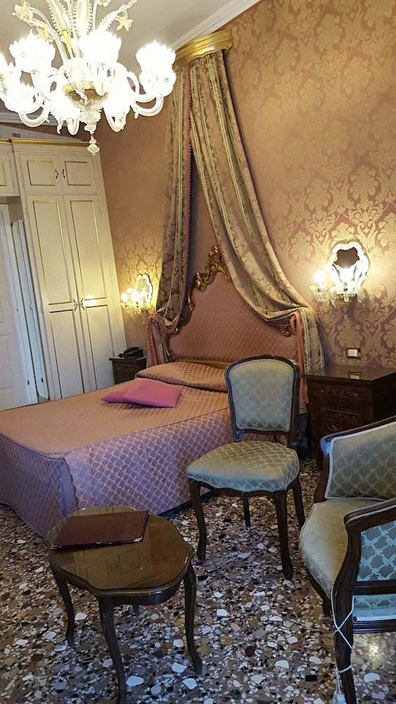 Casa Pisani Canal 53/66