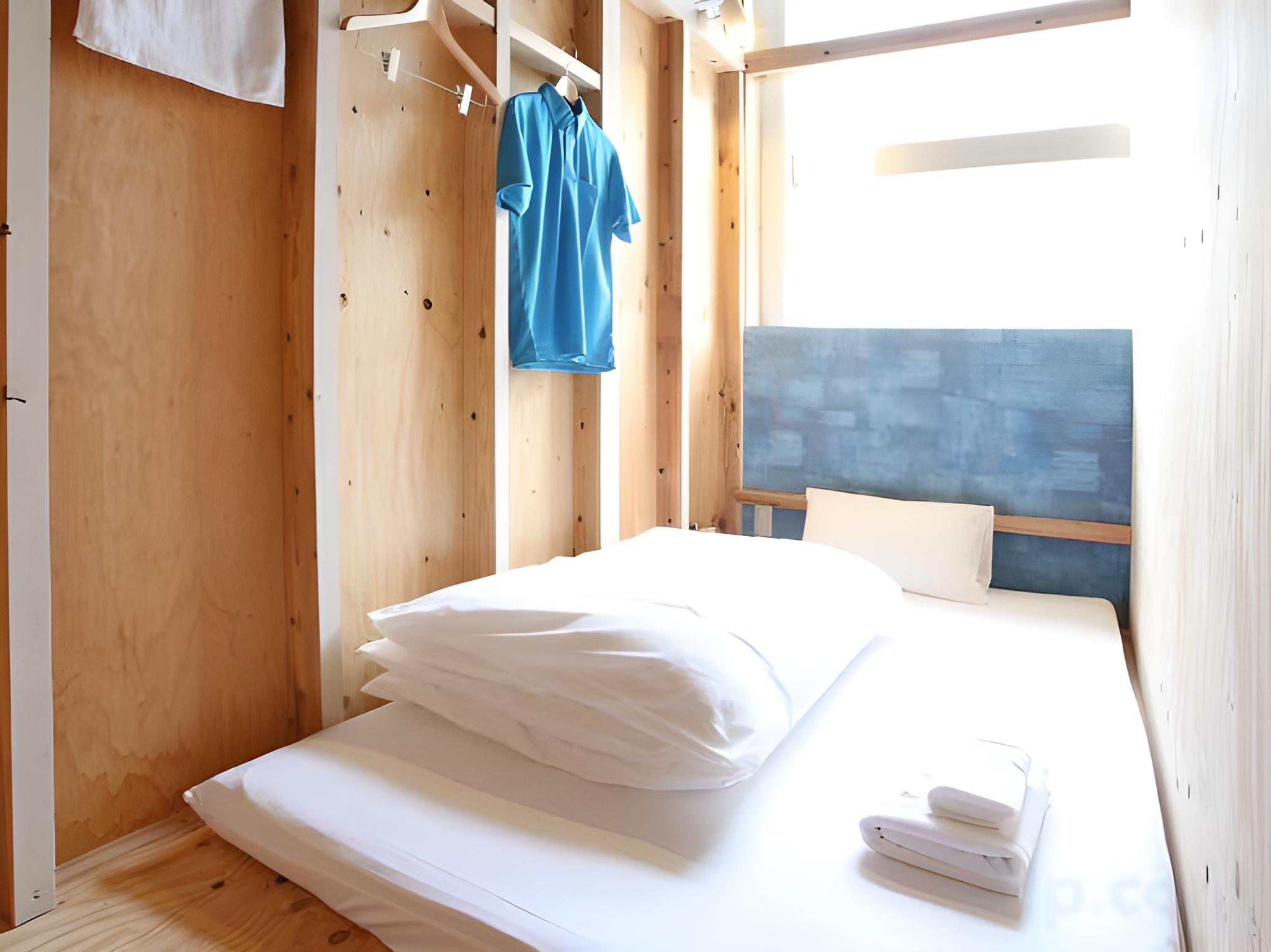 Male Only, 2 Rooms, Standard