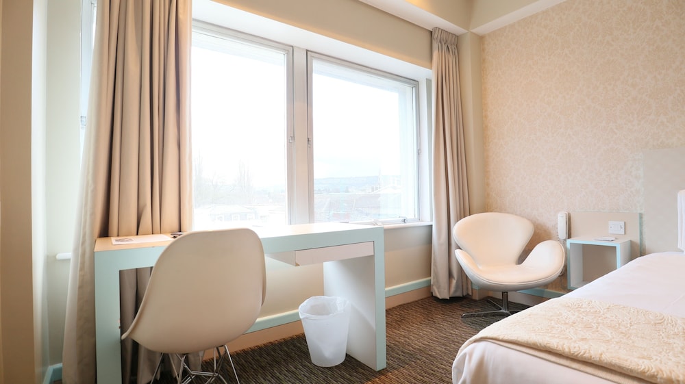 Citrus Hotel Cheltenham By Compass Hospitality 42/79