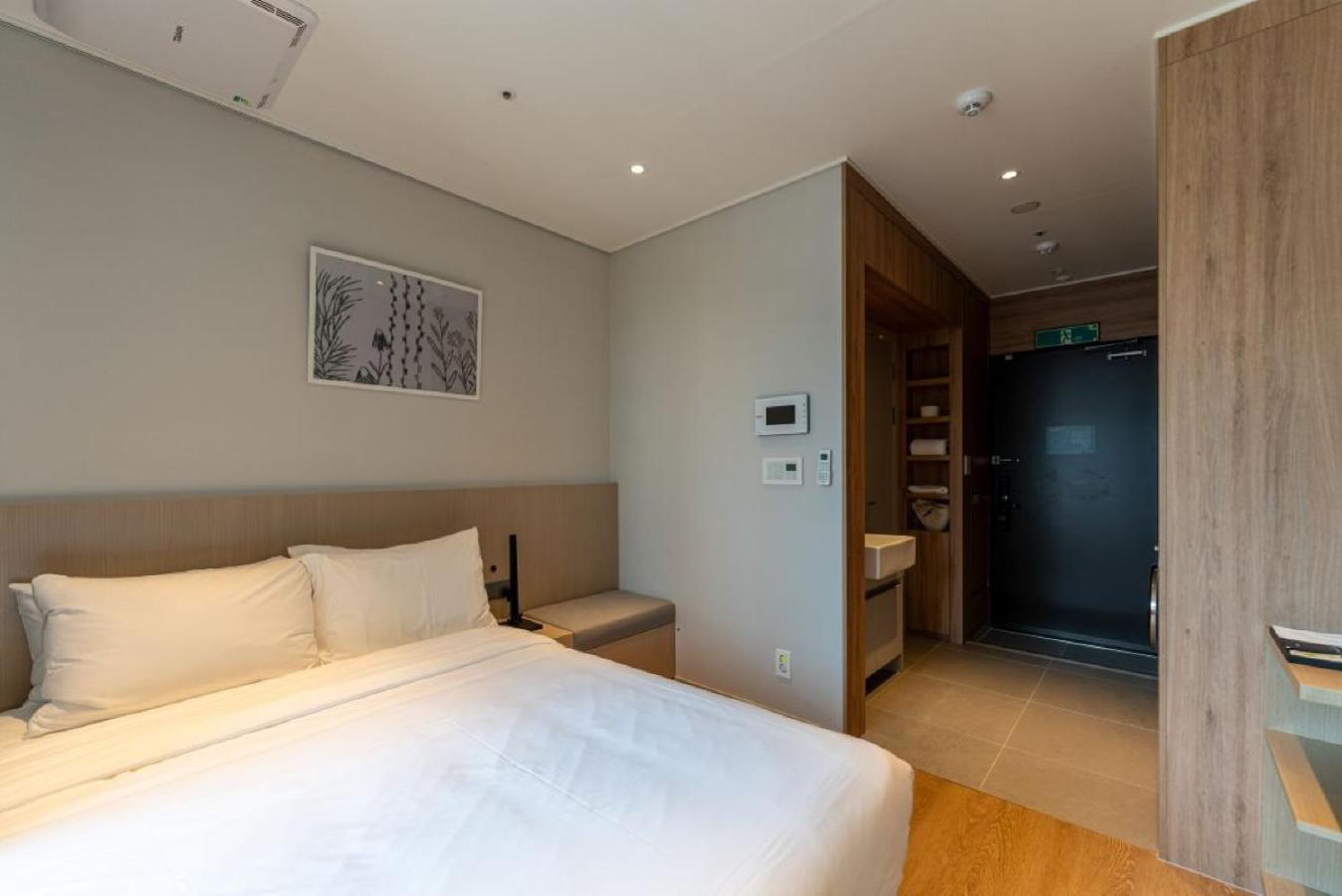 HOMES Stay MyeongDong 13/47