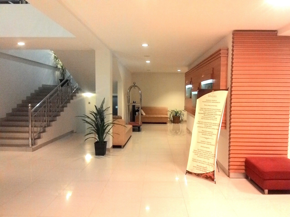 HOTEL BANDARA SYARIAH 35/48