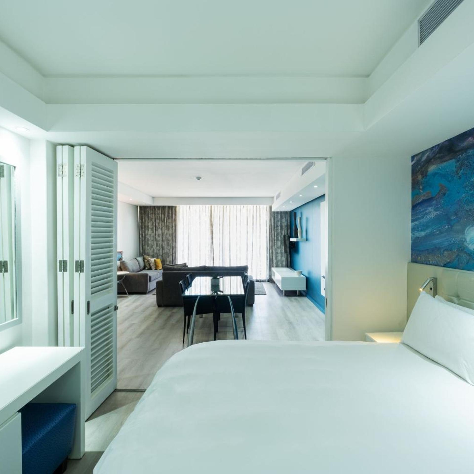 1 Bedroom, Apartment, Fountain View