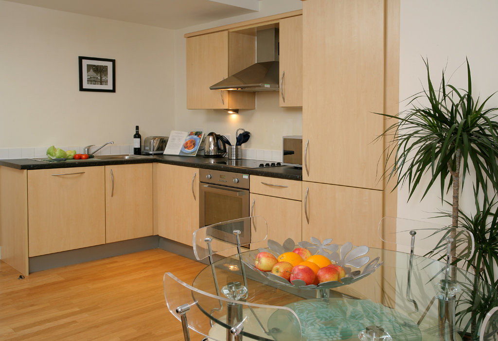 Your Stay Bristol Hamilton Court 1/6
