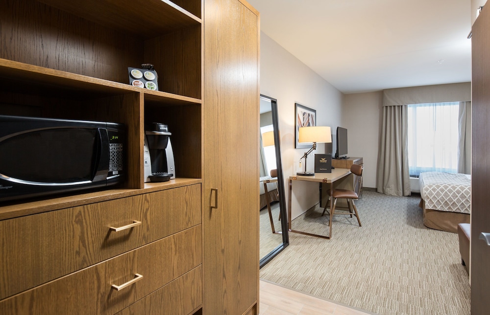 Pomeroy Inn & Suites Prince George 20/39