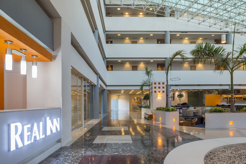 Real Inn Nuevo Laredo 1/56