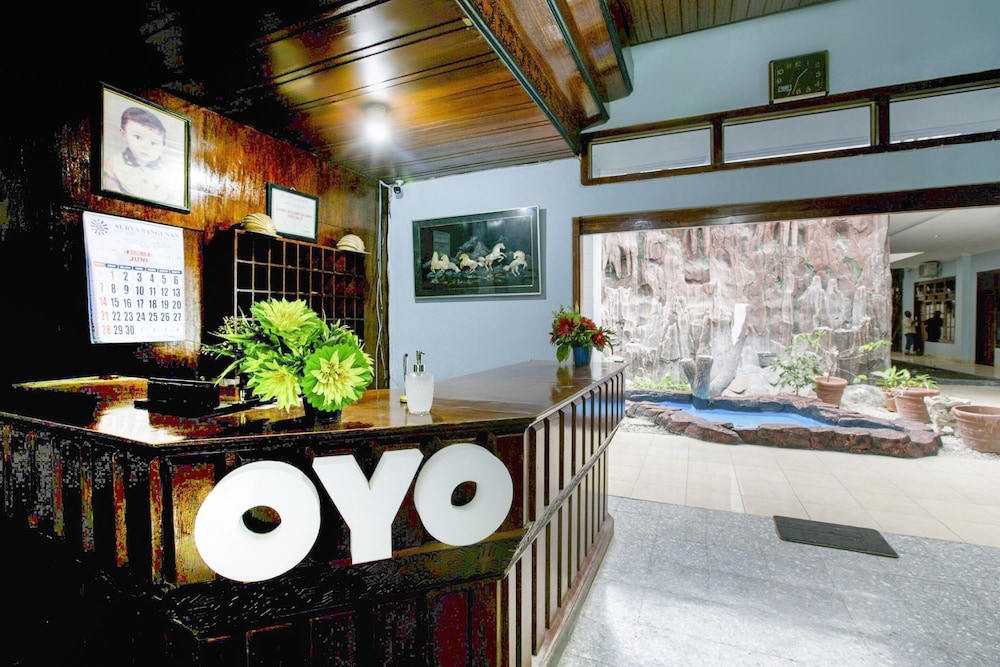 OYO 2320 Hotel Charvita 3/21