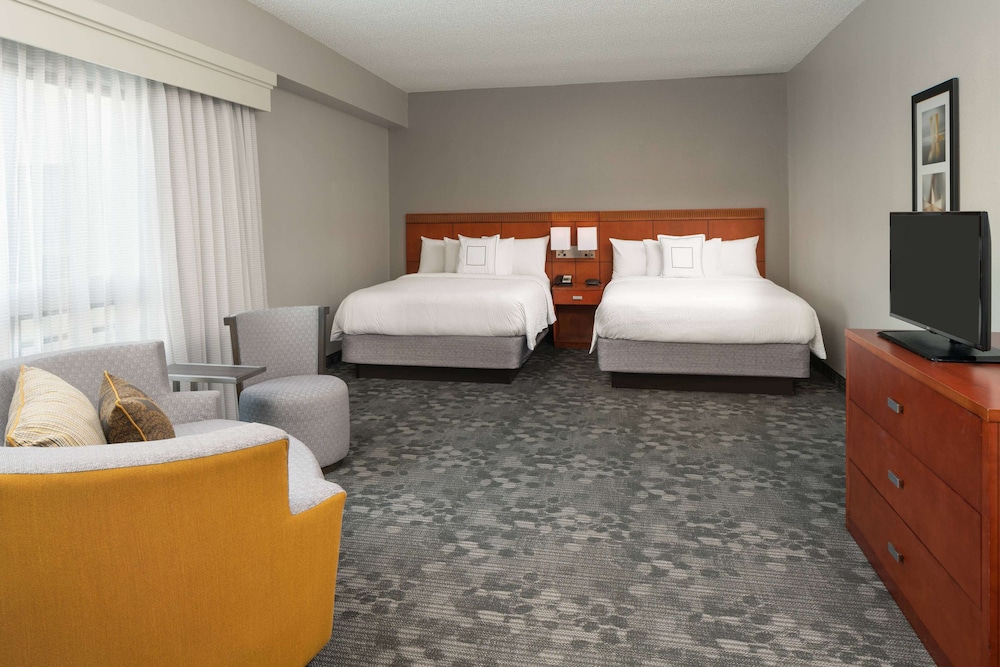 Sonesta Select Miami Lakes 7/42