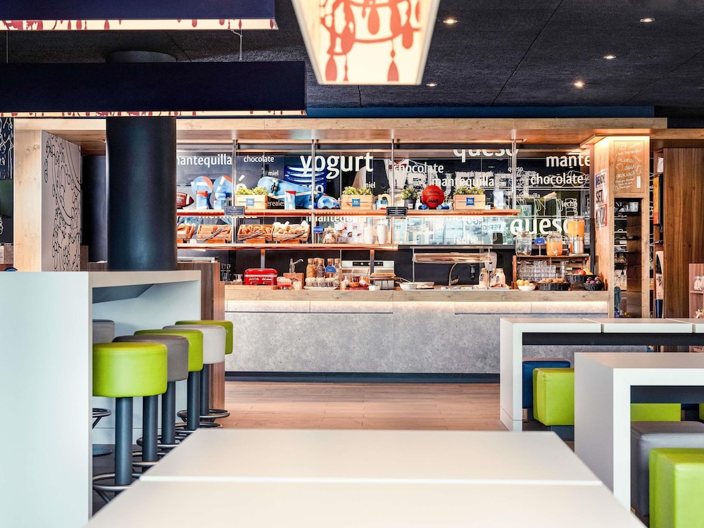 ibis budget Malaga Aeropuerto Avenida Velazquez 28/46