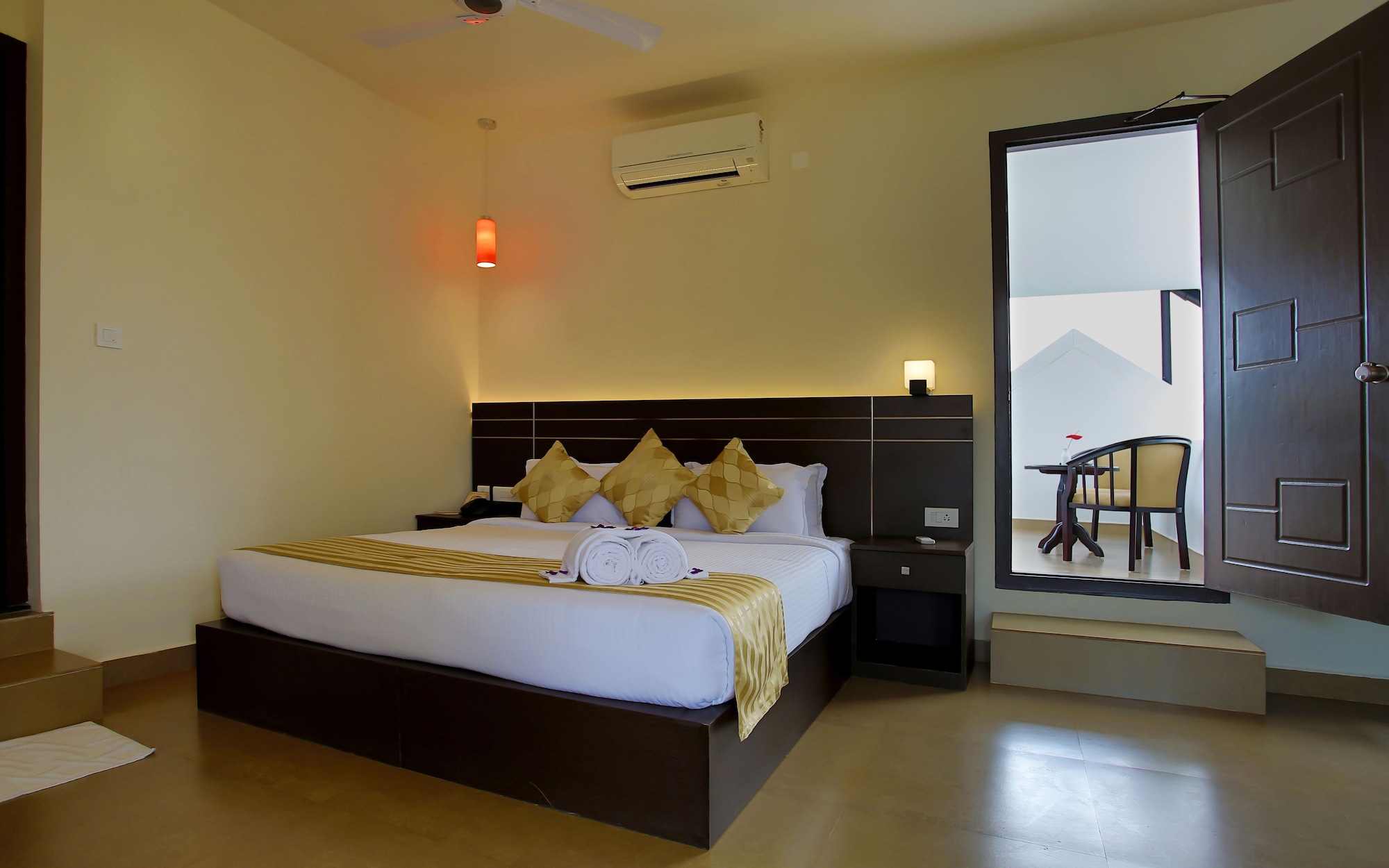 1 BEDROOM, DELUXE, BALCONY