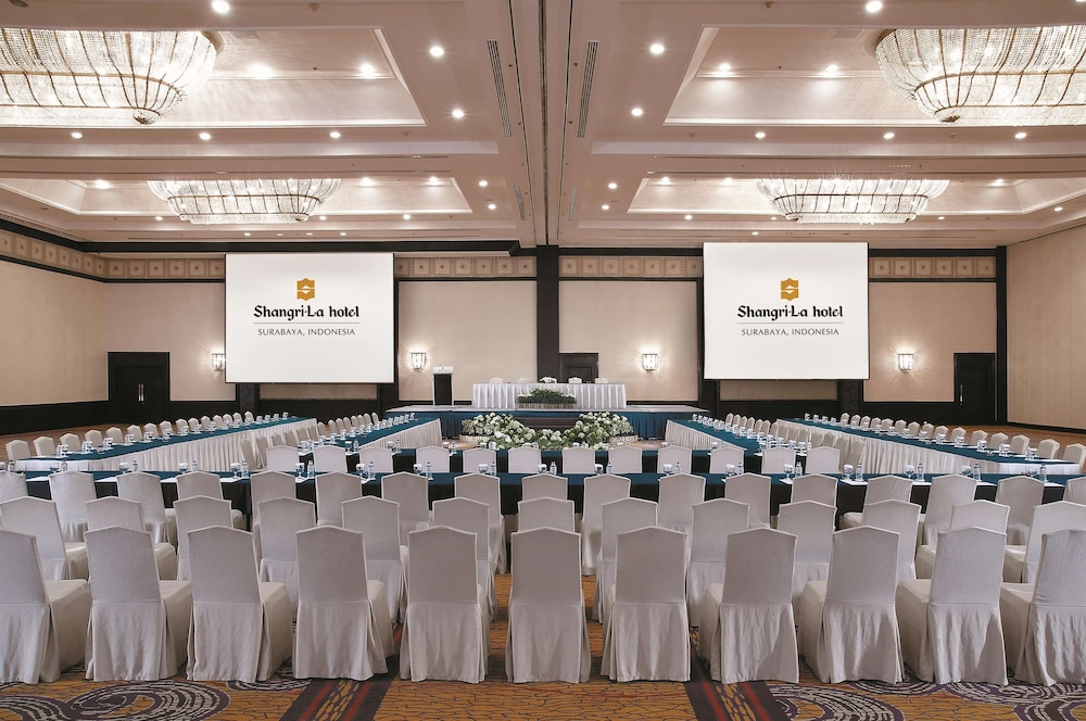 Shangri La Hotel Surabaya Kt 56/65