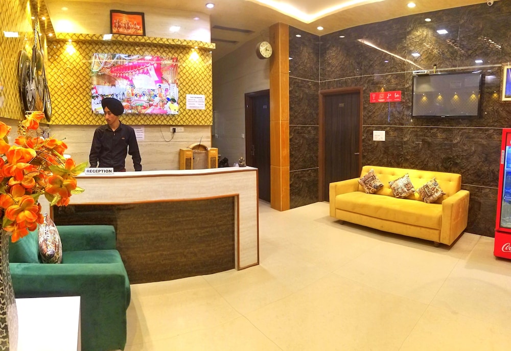 HOTEL KRISHNAS 5/59