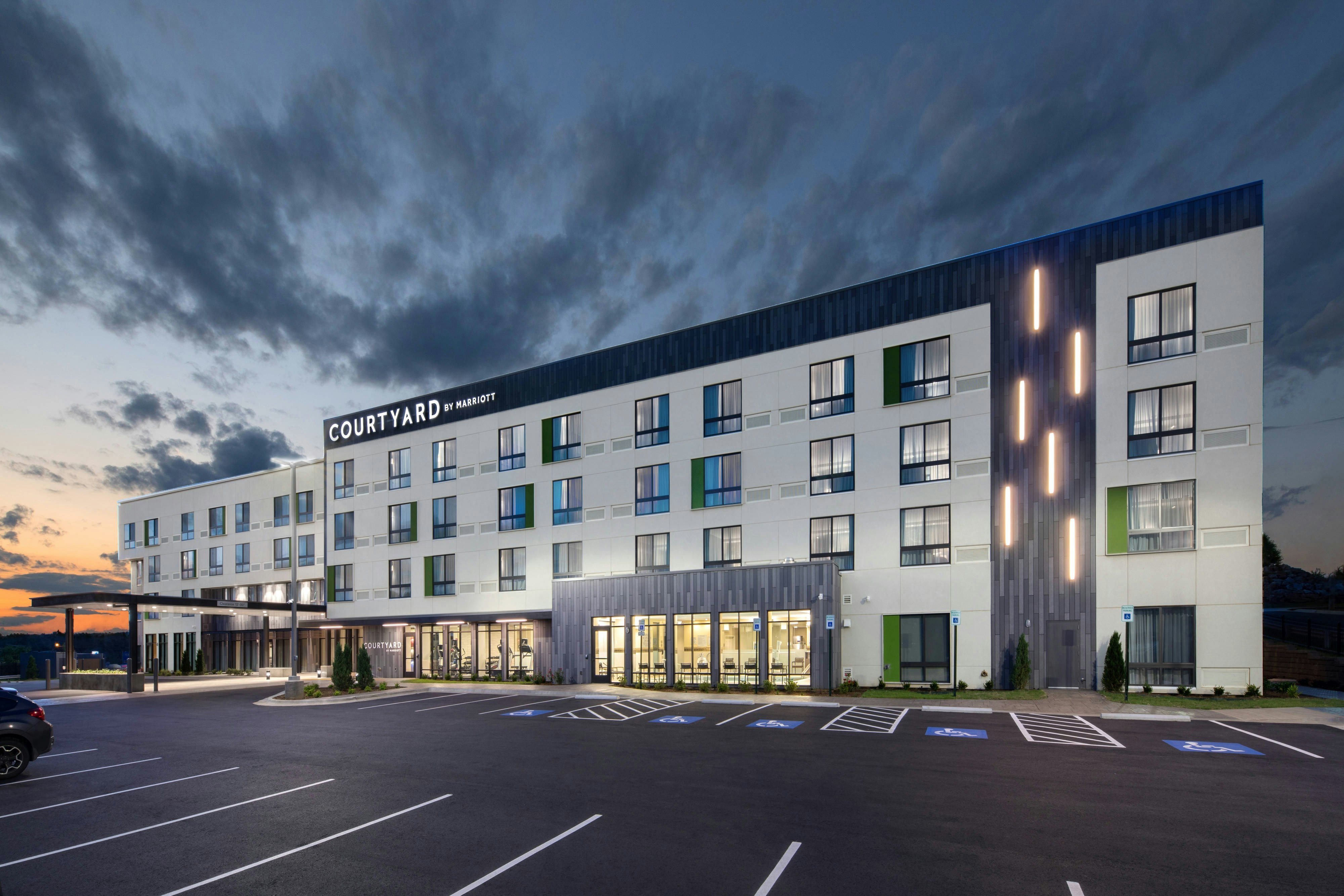 Hotel Courtyard By Marriott Russellville 38/39