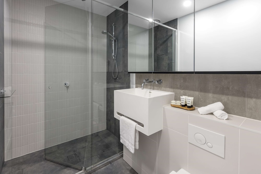 Avani Melbourne Central Residences 23/76