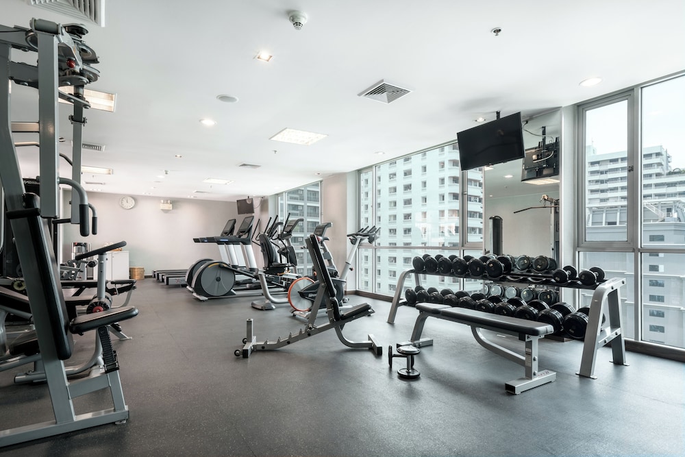 Adelphi Suites Bangkok 41/69