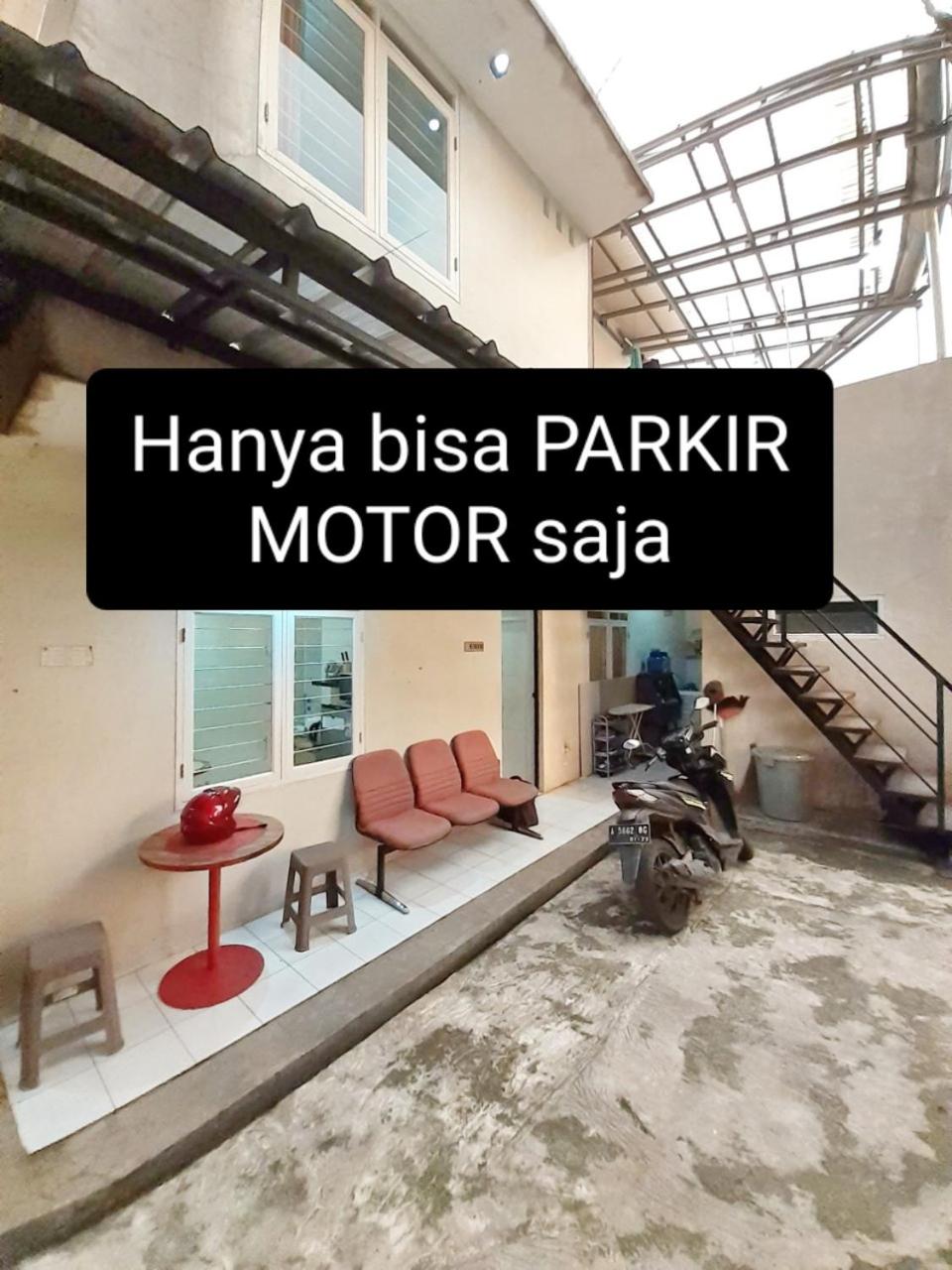 SPOT ON 3988 Kost Carmelia Baranangsiang Syariah 4/45