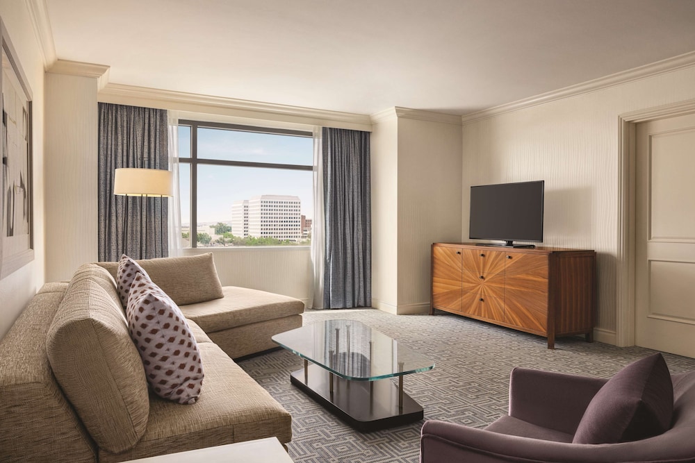 Signia by Hilton San Jose (ex. The Fairmont San Jose) 48/74