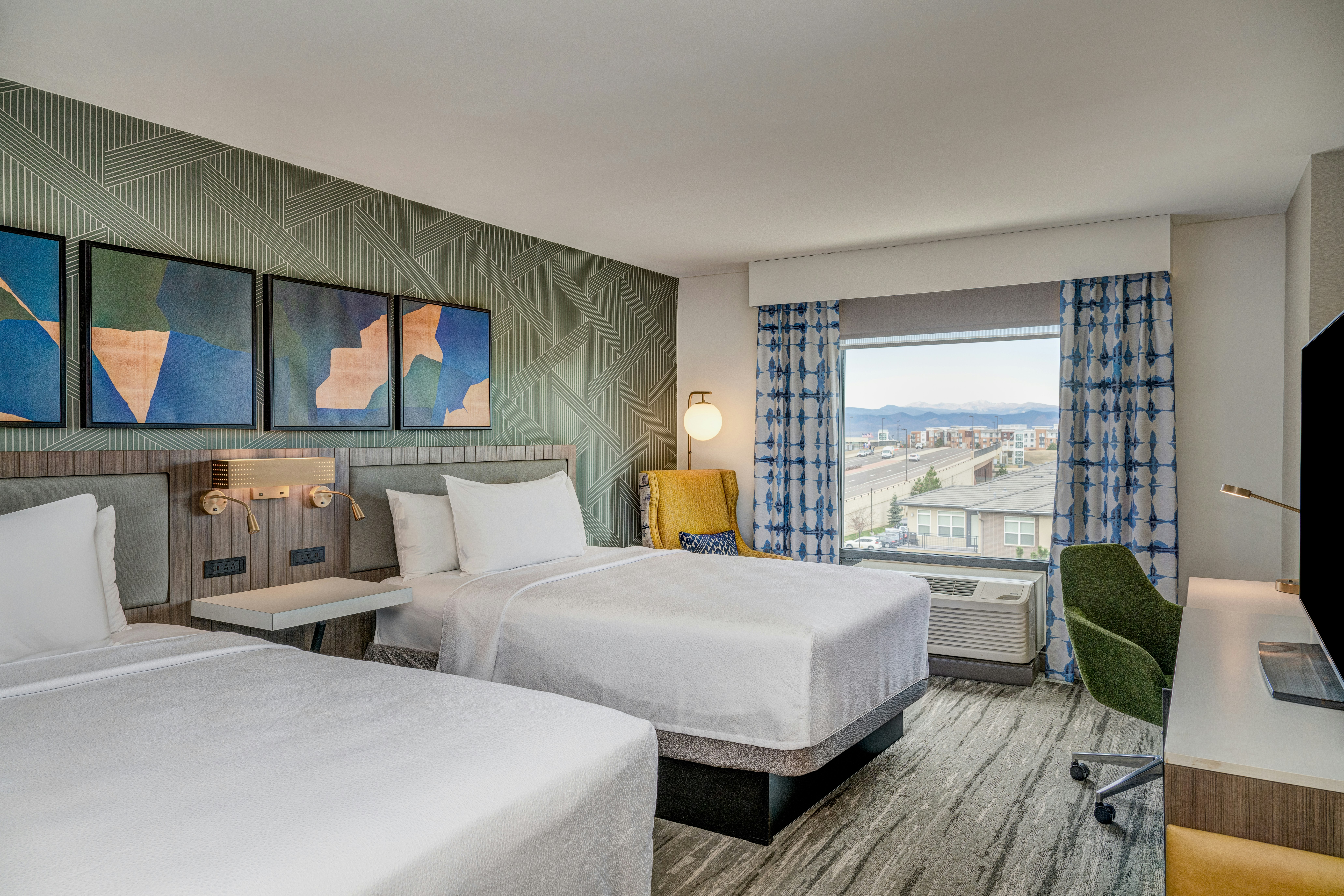 ROOM, 2 QUEEN BEDS, MOUNTAIN VIEW