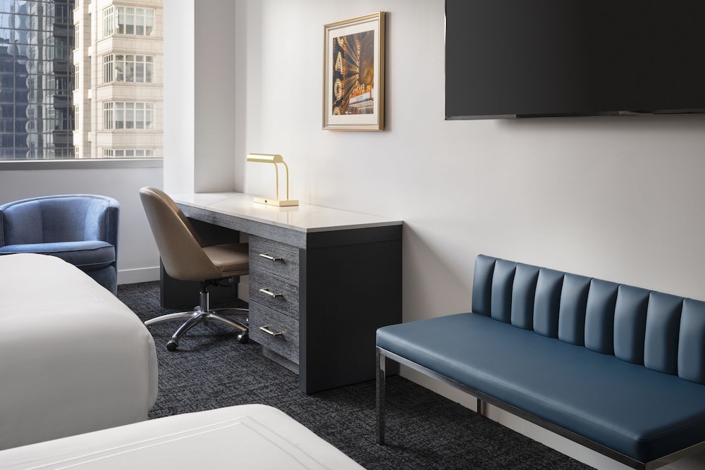 Residence Inn Chicago Downtown Magnificent Mile 36/50