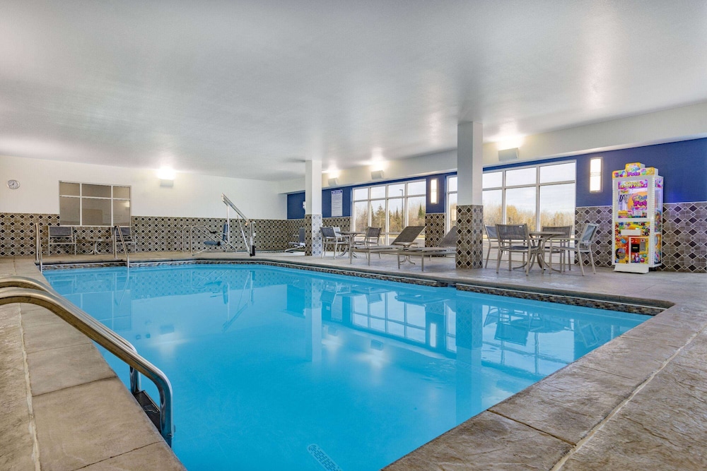 AmericInn by Wyndham International Falls Southwest 26/50