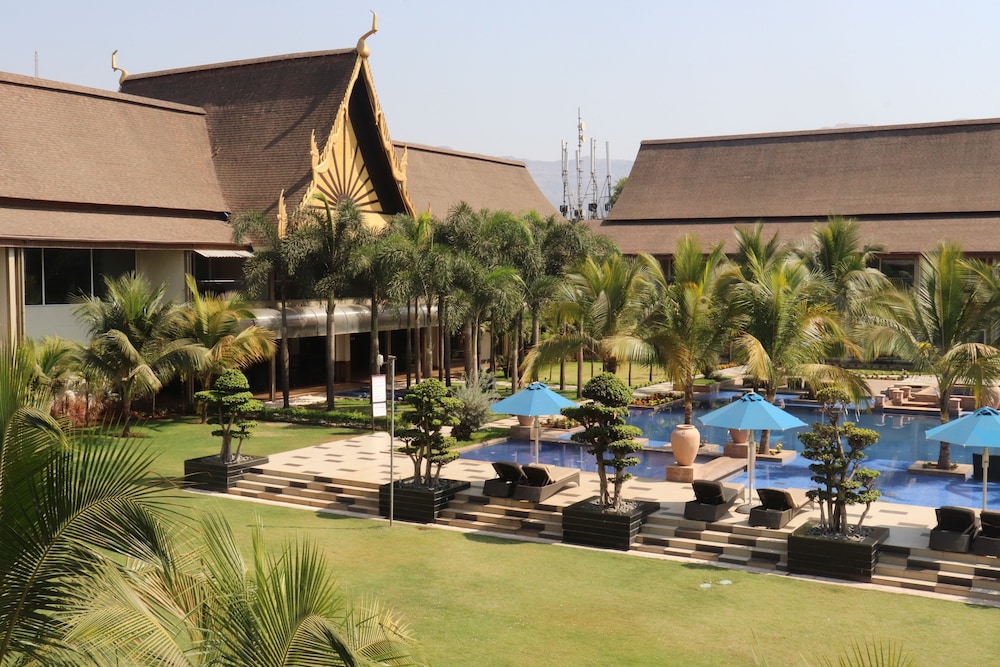 Radisson Blu Plaza Resort & Convention Centre Karjat in KARJAT